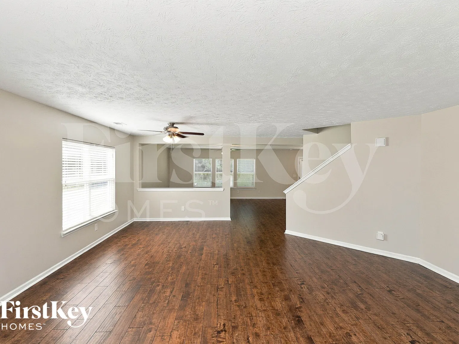 4 bed, 2.5 bath, 2903 sqft, $1,950 — Photo 4