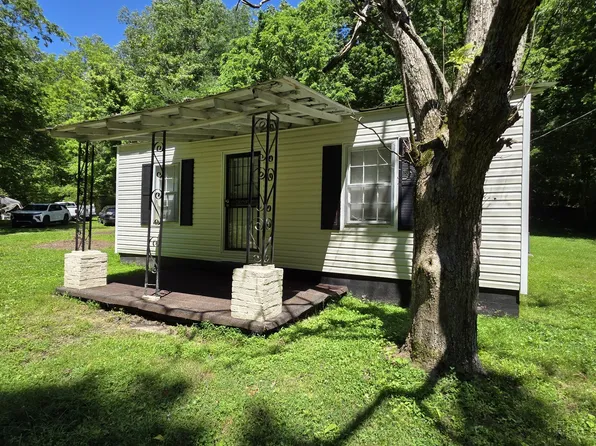 1048 Ross Hollow Rd, Ashland City, TN 37015