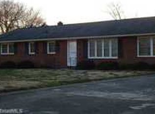 165 Tower Circle Dr, Winston Salem, NC 27107