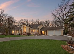 990 Silver Mist Ct, Brookfield, WI 53005