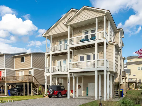 104 Sea Oaks Court, North Topsail Beach, NC 28460
