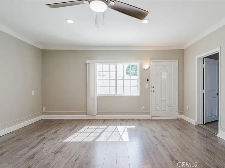 6609 Camellia Ave — Photo 8