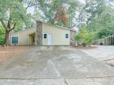 910 Pawnee Pl, Lilburn, GA, 30047