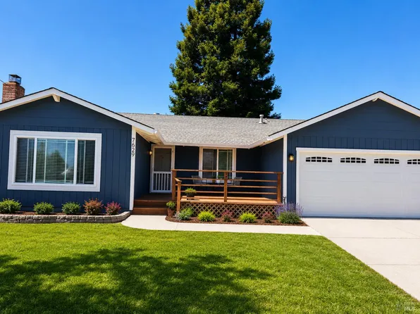 7629 Beth Court, Rohnert Park, CA 94928