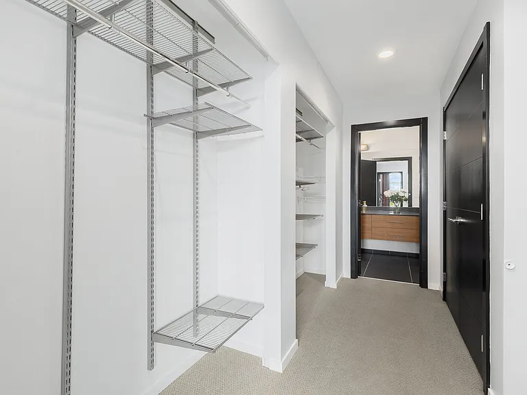 2608 S Judkins St — Photo 18