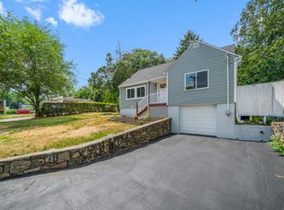 407 Laurel Hill Ave, Norwich, CT 06360