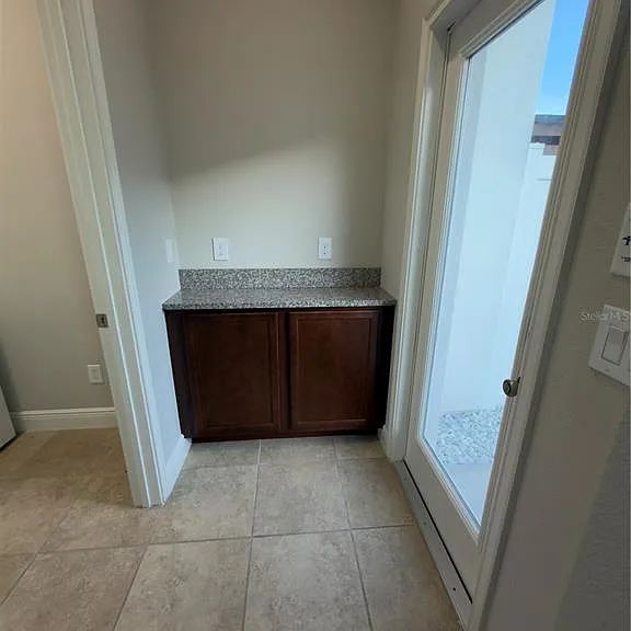 15537 Honeybell Dr — Photo 8