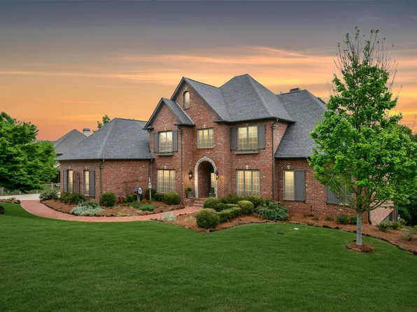 2084 Brook Highland Rdg, Birmingham, AL 35242