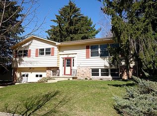 1610 S Gateway St, Middleton, WI 53562