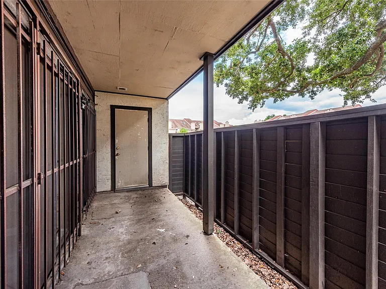3005 Walnut Bend Ln #12 — Photo 7