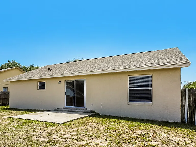 371 Snowshoe Ct — Photo 16