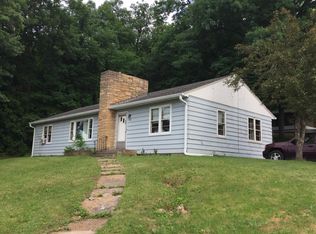 1425 W 5th St, Red Wing, MN 55066