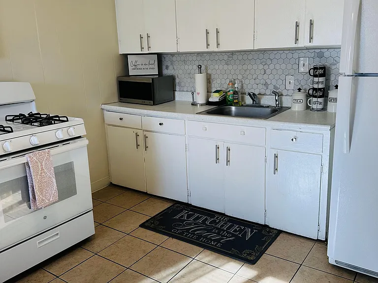 5800 Newport St #3-1 — Photo 5