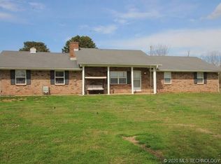 640 N Farm Rd, Sallisaw, OK 74955