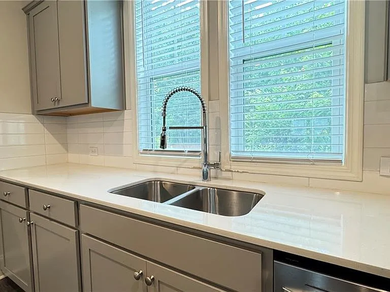 285 Vista Ln — Photo 10