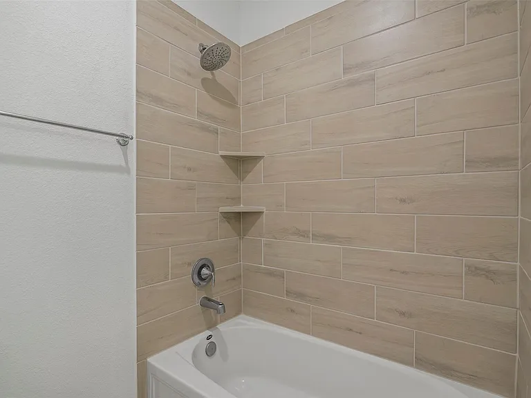 23540 Red Juniper Ln — Photo 19