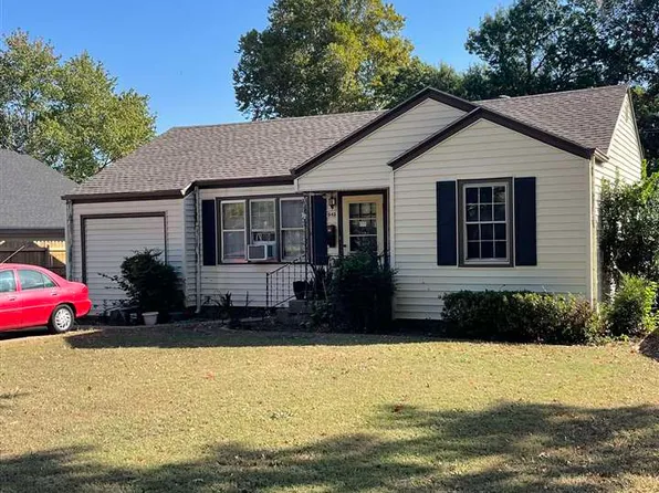 545 N 12th St, Ponca City, OK 74601