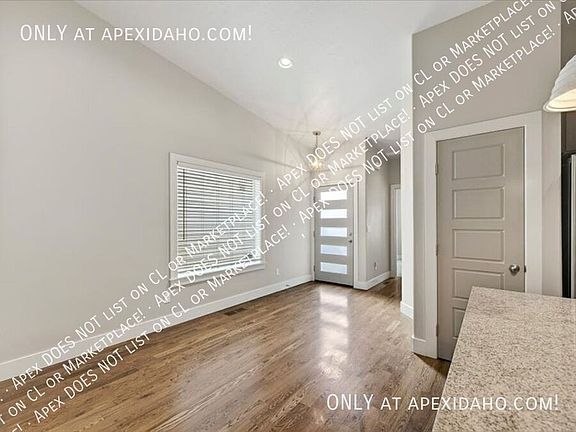 4th image of 3332 S Cadet Ave