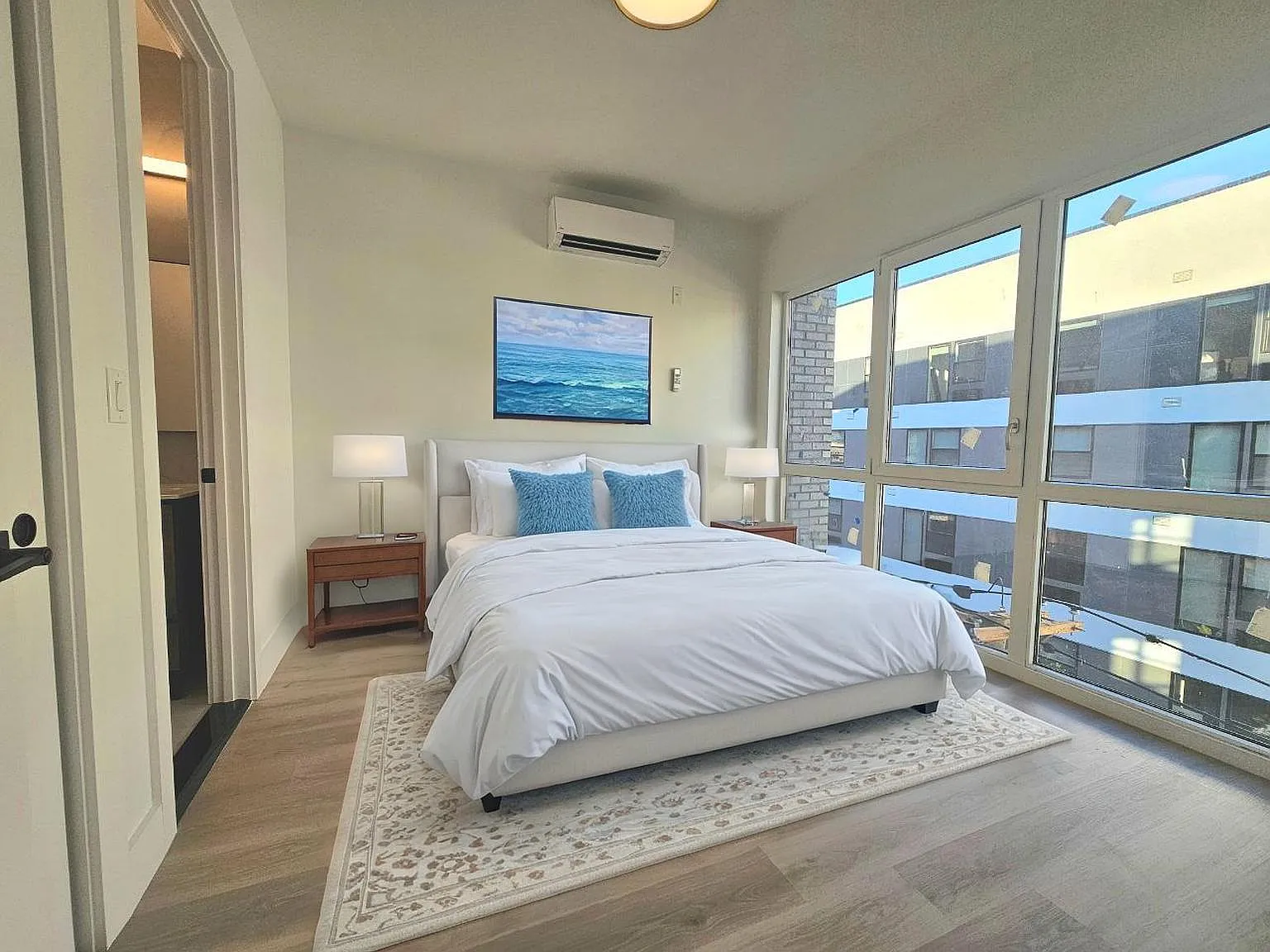 2 bed, 900 sqft, $2,595 — Photo 4