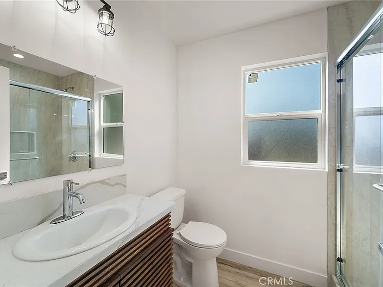 10730 Strathern St — Photo 19