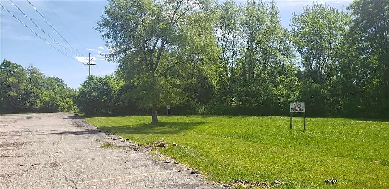 4490 W Lennon Rd photo 1