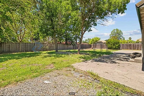 450 Nikki Dr Photo 1