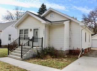 1221 Curtiss Ave, Ames, IA 50010