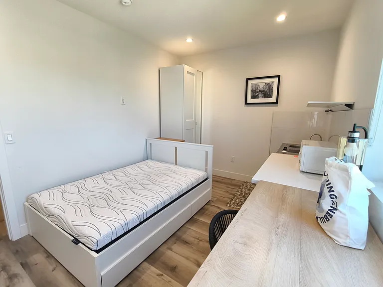 3020 S Normandie Ave #E3-2 — Photo 8