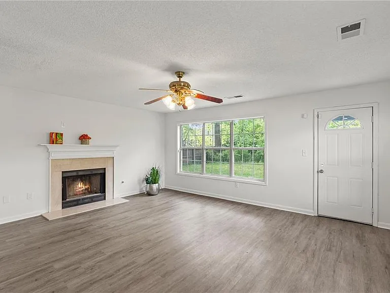 3003 Brass Dr — Photo 9