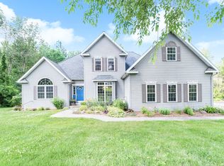 3224 Springhill Dr, Allegan, MI 49010