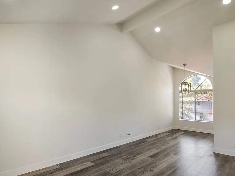 49 Whippoorwill Ln — Photo 2