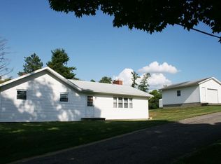 20558 Highland Ave, Glouster, OH 45732