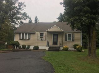 438 Ewingville Rd, Ewing, NJ 08638