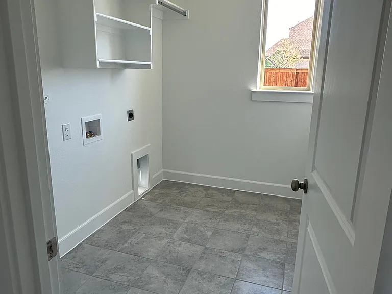 4221 Avocet Ln — Photo 10