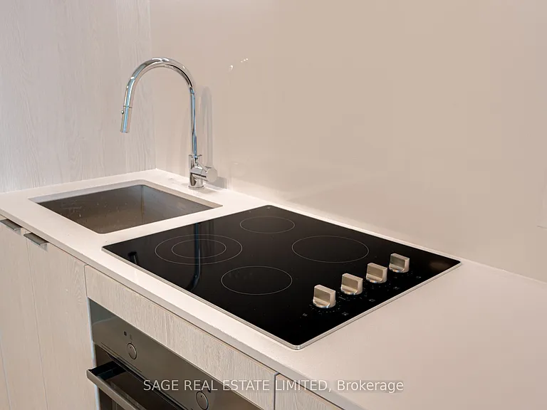 86 Dundas St E #1601 — Photo 13