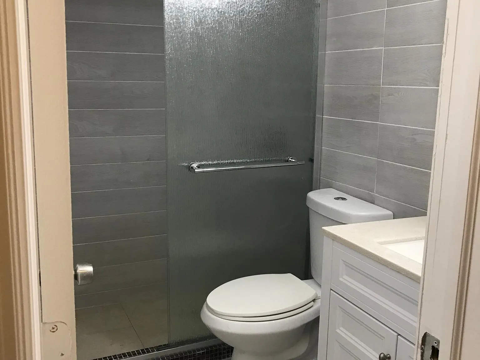 2 bed, 650 sqft, $1,850 — Photo 2