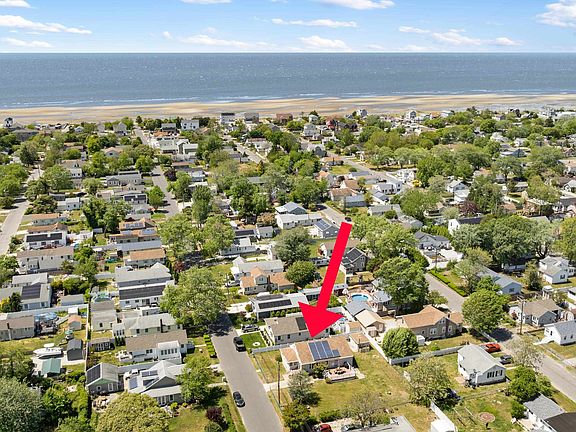 2nd image of 109 W Atlantic Ave