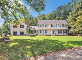 23 Scattergood Cir, Trumbull, CT 06611