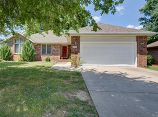 3795 W Edgewood St, Springfield, MO 65807