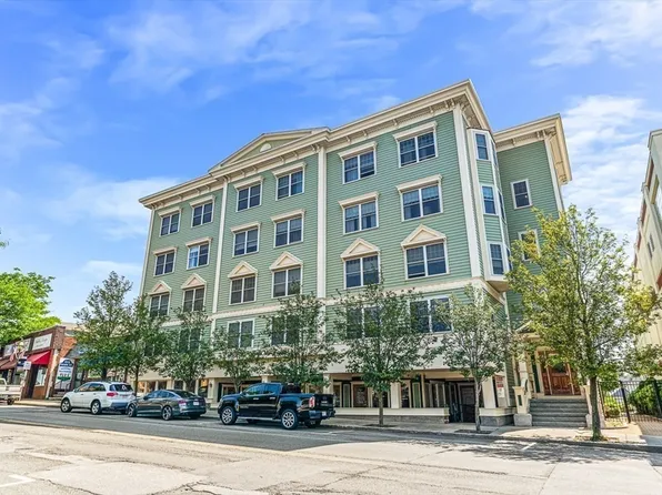 426 Main St Unit 402, Stoneham, MA 02180