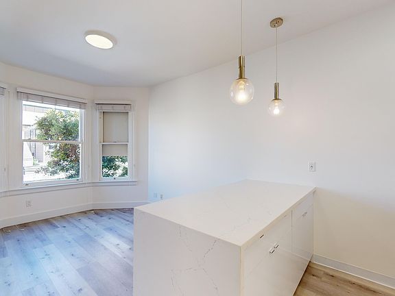 4th image of 1338 Stevenson St #1338C
