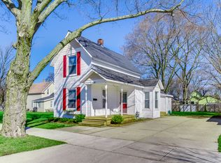 331 W 15th St, Holland, MI 49423