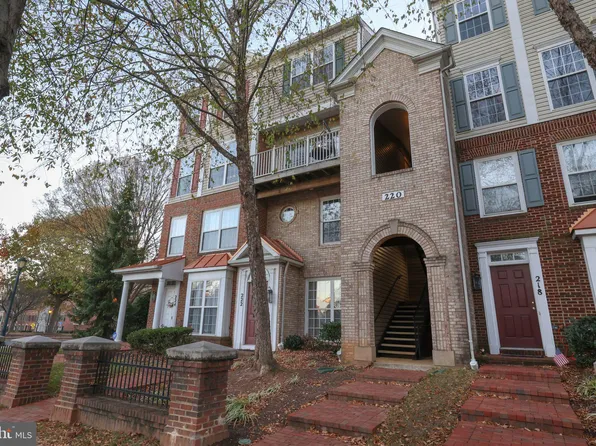 220 Fallsgrove Blvd Unit 3, Rockville, MD 20850