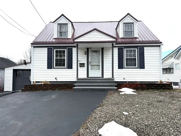 307 Arthur Ave, Johnson City, NY 13790