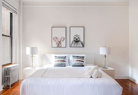 3rd image of 210 W 17th St APT 2D