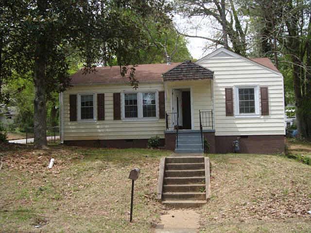 1st image of 1347 Westmont Rd SW