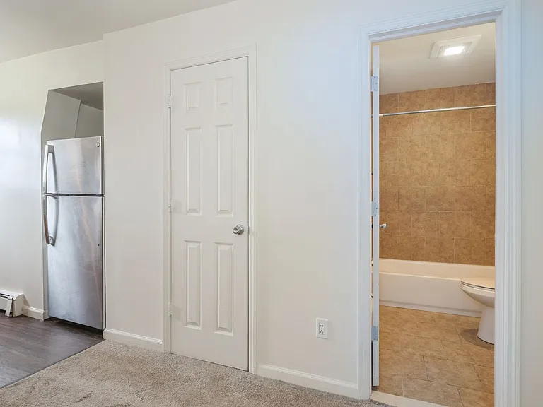 Hopewell Gardens Apartments — Photo 11