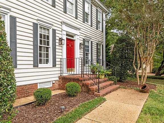 2nd image of 133 Hearthside Ln