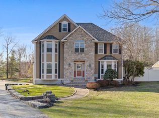 40 Fiorenza Dr, Wilmington, MA 01887