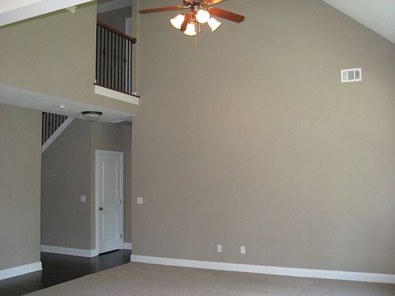 2nd image of 710 Coventry Ave